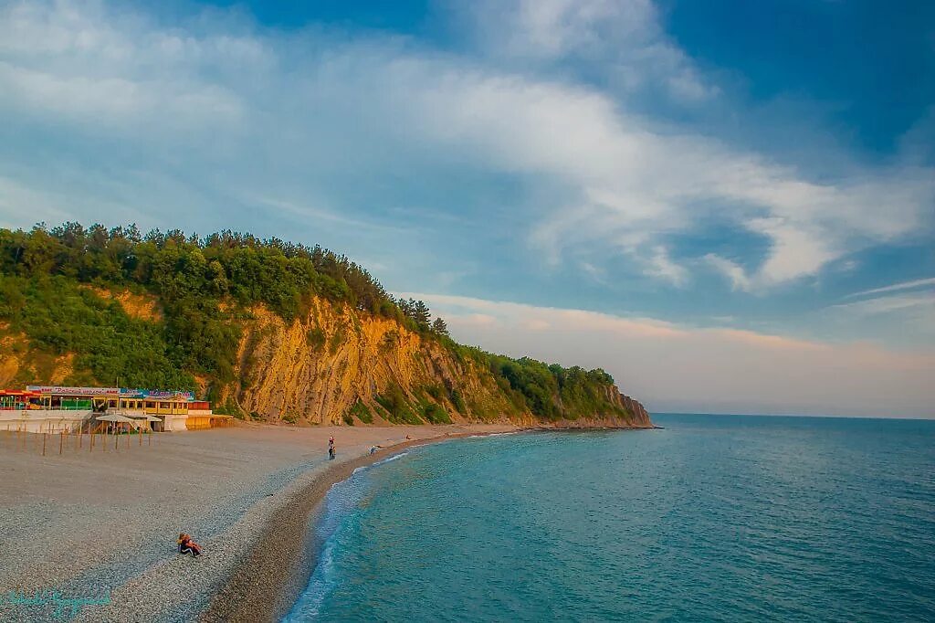 Ольгинская бухта. П ольгинка туапсинский район. Набережная поселок ольгинка туапсинский район. Туапсе пос ольгинка. Ольгинка краснодарский край набережная.
