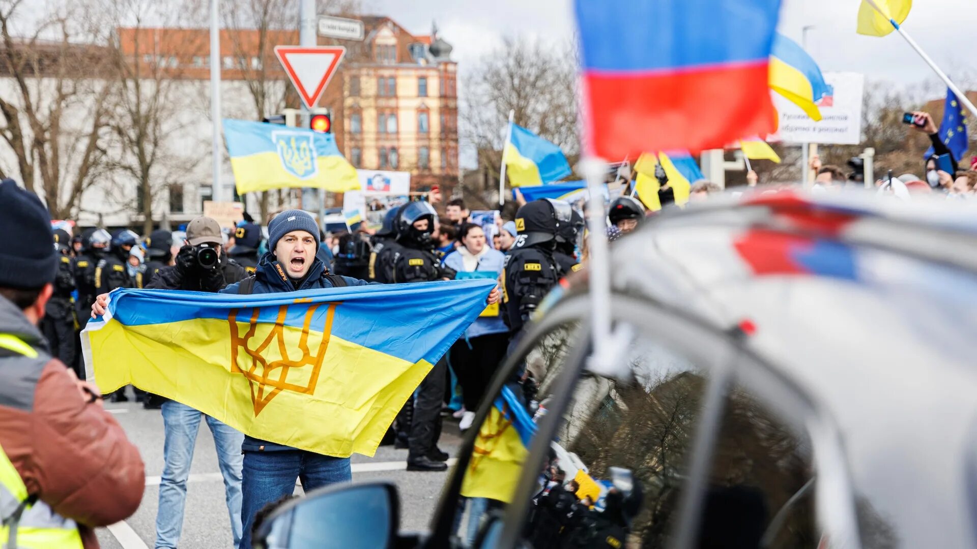 Пророссийские демонстрации в Германии. Россия против Украины. Протесты в России. Протесты в Германии.