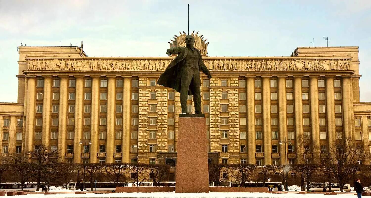 Дом советов 1 из альтернативных символов
