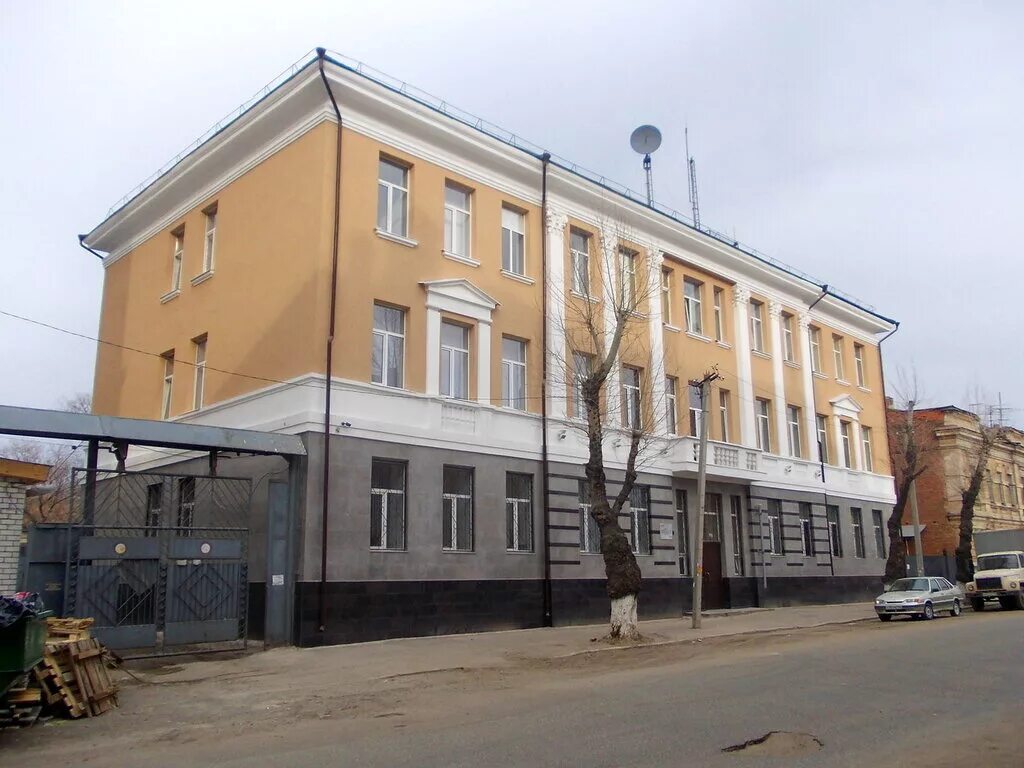 Ул. Гаяза исхаки 8 казань. Улица гаяза исхаки казань. Исхаки казань. Гаяза исхаки 8 казань.