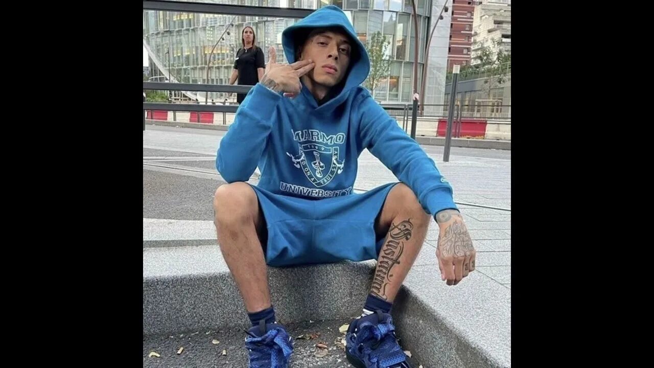 Центр си рэпер. Nike tech fleece central cee. Central cee кроссовки. Central cee nike. Central cee репер.
