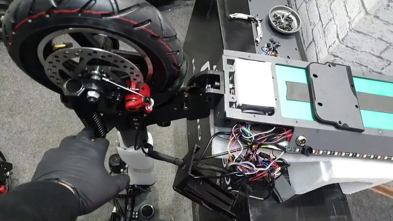 Как разобрать самокат куго. Мотор колесо kugoo m4 pro. мотор колесо kugoo g1. куго м 4 про полный привод. контроллер kugoo m4 pro 2025.