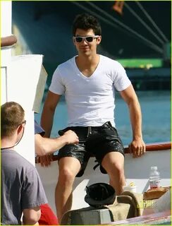 Full Sized Photo of nick jonas muscles arm 25 Photo 2438377 Just Jared.