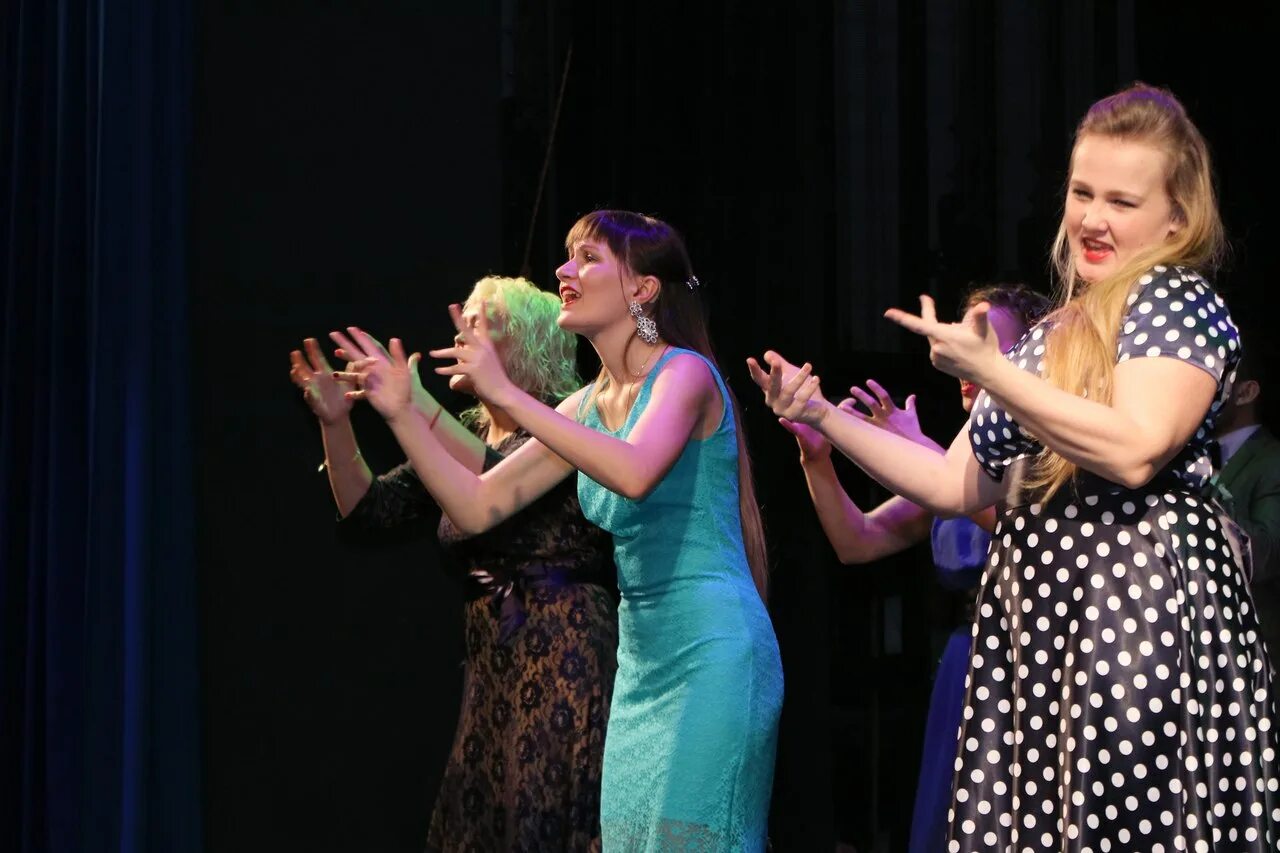 глухих петербург. вог глухих спб. театр мимики и жеста москва сцена. клуб глухих. концерт для глухонемых спб.