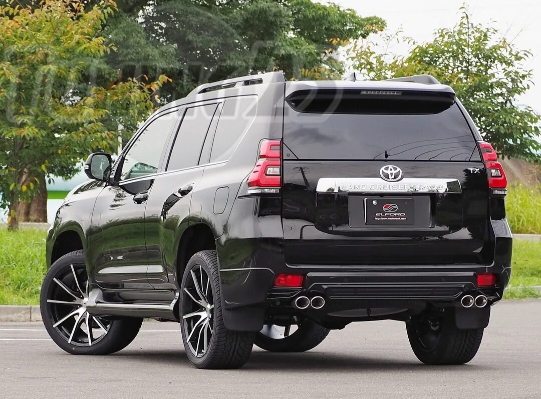 Toyota land cruiser 200 wald. Toyota land cruiser 200 tuning черный. Toyota land cruiser 200 обвес. Toyota land cruiser 200 wald. Toyota land cruiser cruiser 200 в обвесе.