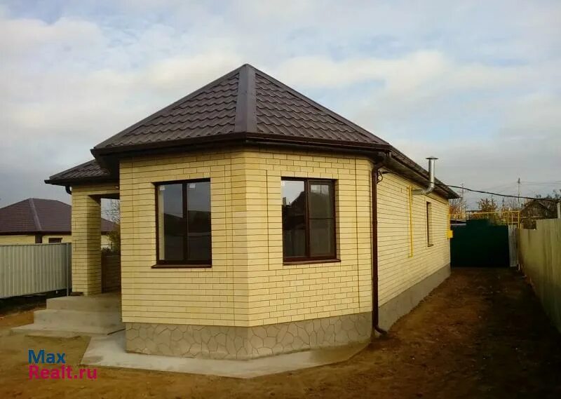 Котеджный посёлок жемчужный астрахань. Дома в началово астрахань. Домик в началово. Дом в селе началово. Дом в астраханской области.