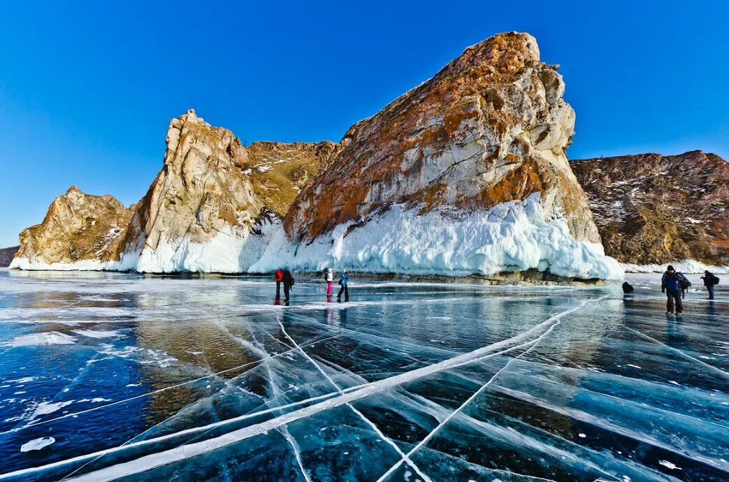 Источник интересная россия. Turquoise Ice, Lake Baikal – Russia. Листвянка Байкал лед. Ольхон лед. Озеро Байкал зима.