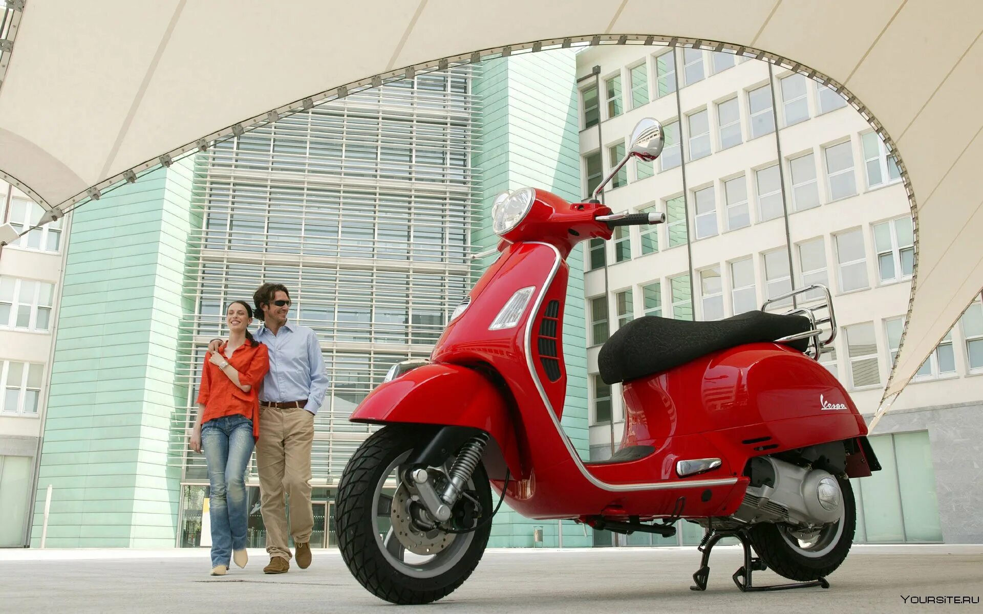Мотороллер piaggio vespa. Мотороллеры отзывы. Советский мотороллер тулица. Мотороллеры отзывы. Мотоцикл мотороллер.