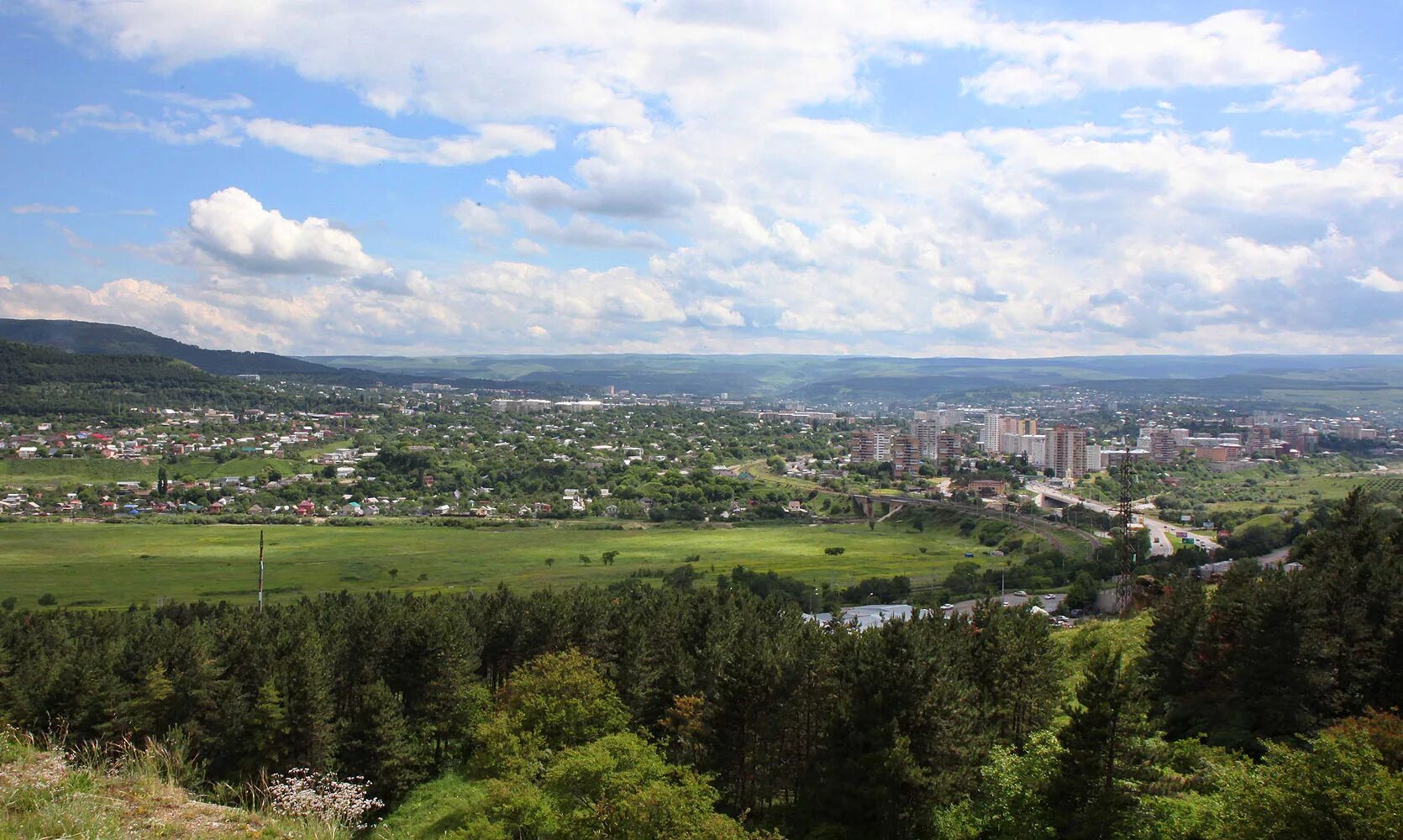 Кисловодск курортный парк колоннада. Работа в кисловодске от прямых. Работа в кисловодске от прямых. Работа в кисловодске от прямых. Центр кисловодска достопримечательности.