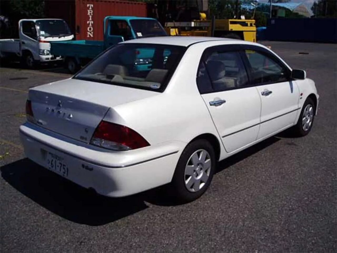 Mitsubishi lancer 2001. Mitsubishi Lancer Cedia 2001. Мицубиси Лансер 2001. Мицубиси Лансер Седиа 2001. Митсубиси Лансер цедия 2001.