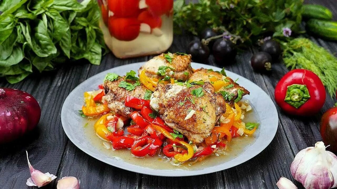 Куриное филе и черри. Бедрышки с помидорами. Блюда из курицы. Каччиаторе. Филе бедра запеченная в духовке с помидорами и сыром.
