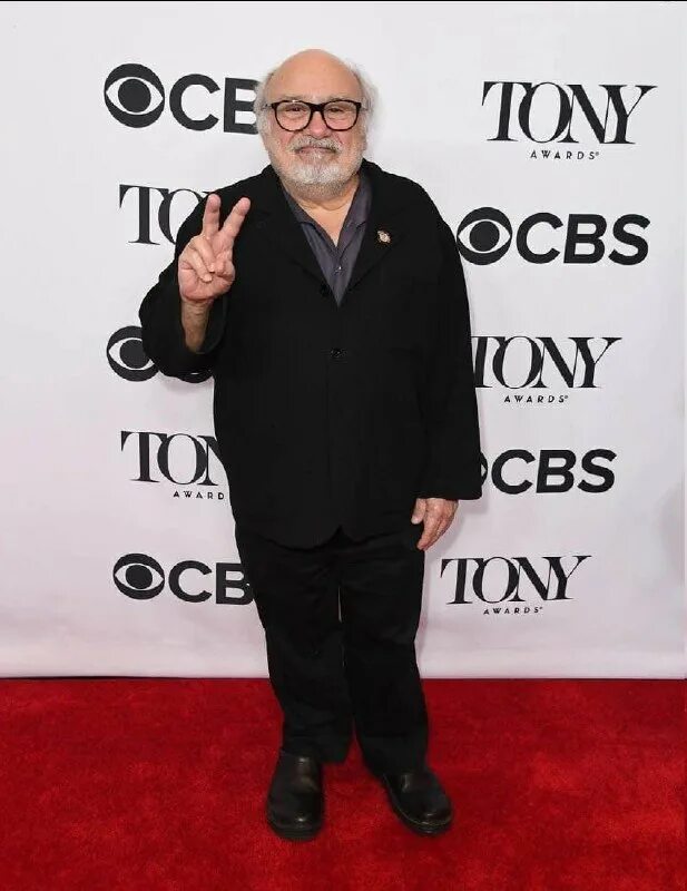 дэнни девито актер. дэнни де вито 2022. маленький актер. деми девита. жена девито.