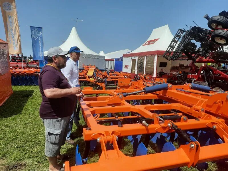 кмо культиватор междурядный. мульчировщик белагромаш-сервис. бдт-2,8с белагромаш-сервис имени в. праздник на заводе. работа в белагромаш сервисе.