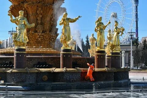 Фонтан дружба народов сколько фигур