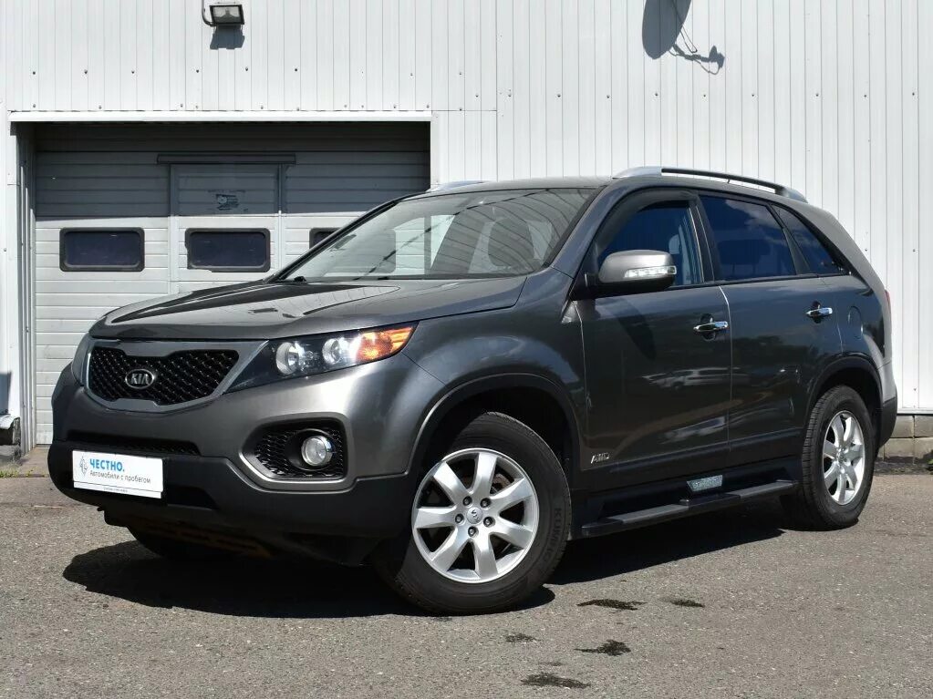 Киа соренто купить с пробегом в россии. Киа Соренто 2011. Kia Sorento 2011 2.0. Киа Соренто серый. Темно серый Киа Соренто 2012.