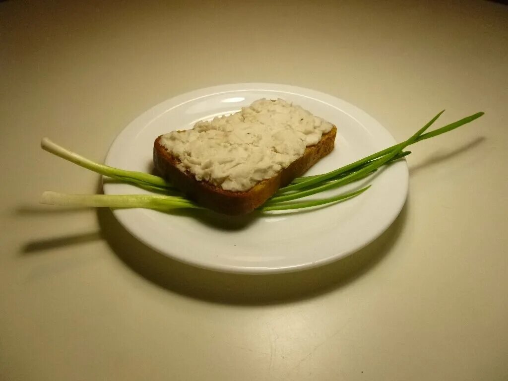 Паштет из сала. Паштет из сала с чесноком. Сало намазка на хлеб. Крученое сало. Намазка из сала и укропа