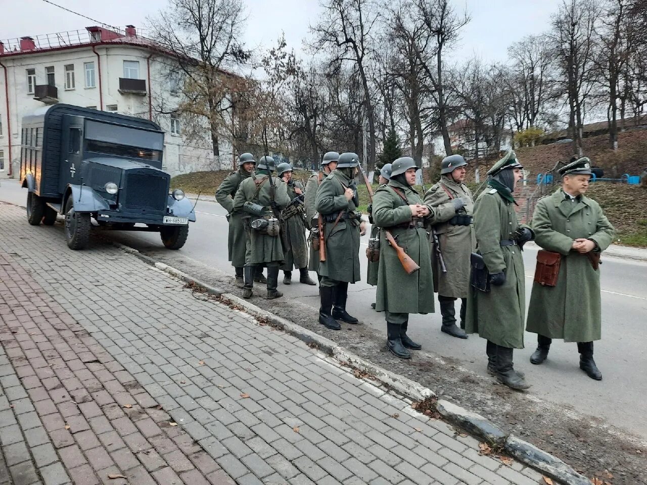 С 25 октября прошло. Боровск военные фото.