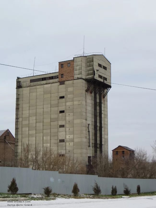 Н п новгородское. Новгородское Украина Донецкая область. Поселок Новгородское Донецкая область. Новгородское Нью Йорк. Новгородское фенольный завод адрес.