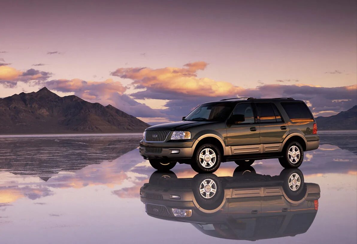 Ford Expedition 2. Форд Экспедишн 4. Форд Экспедишн 5 поколение. Ford Expedition 4 поколения.