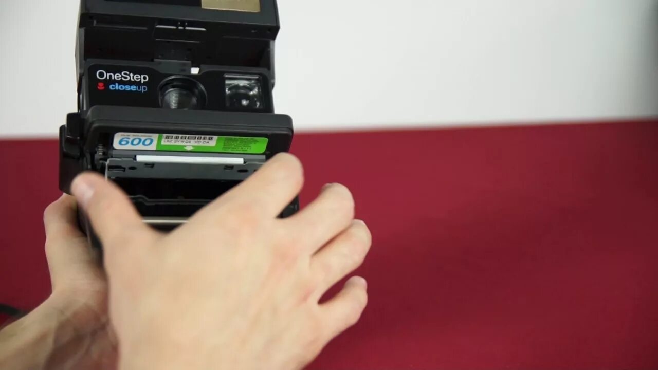 Как поменять батарейки в полароид pazzo cranio Tatto polaroid 1000 batteria Provalo stretto di Bering diapositiva