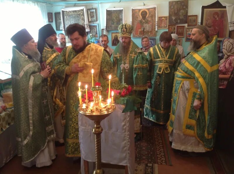 Церковь сергия радонежского безменово. Гисметео безменово. Гисметео безменово. Станция безменово новосибирская область. Деревня на трассе.
