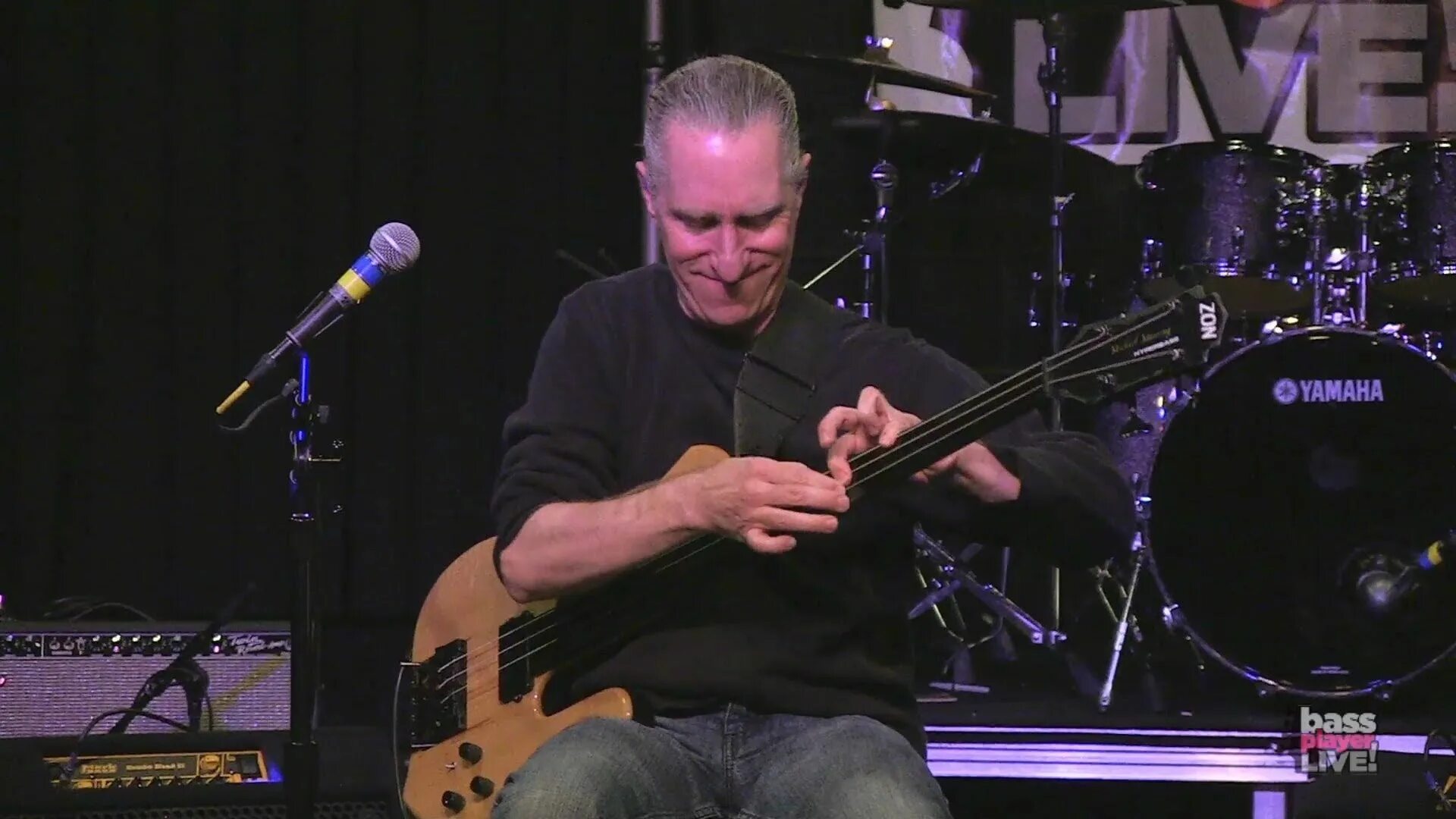 Experience michel. Bass Player Live. Michael Manring Riverhead. Michael Manring как устроен бас.