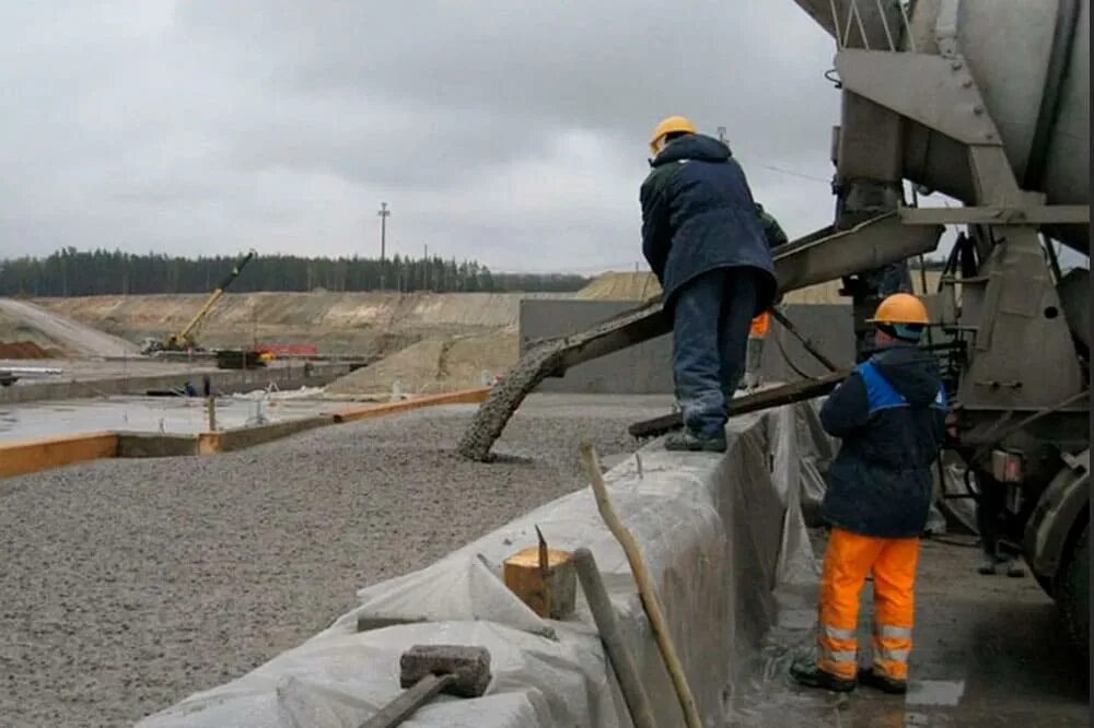 Бетон товарный м200. Бетон в50. Стройка бетон. Миксер для бетона. Пробетон