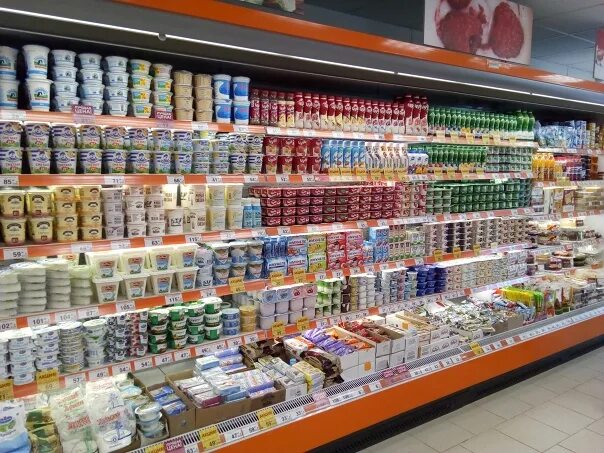 Верный малоярославец. Малоярославец ул. Магазин верный заокский. Обнинск универмаг центральный аксенова. Верный малоярославец радищева 59.