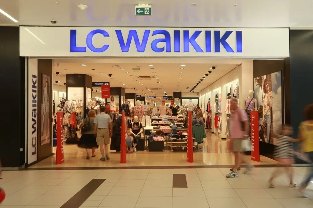 Лс вайкики. LC Waikiki Вегас Кунцево. Одежда LW Waikiki. Мэджик City LC Waikiki. Турецкий магазин одежды Waikiki.