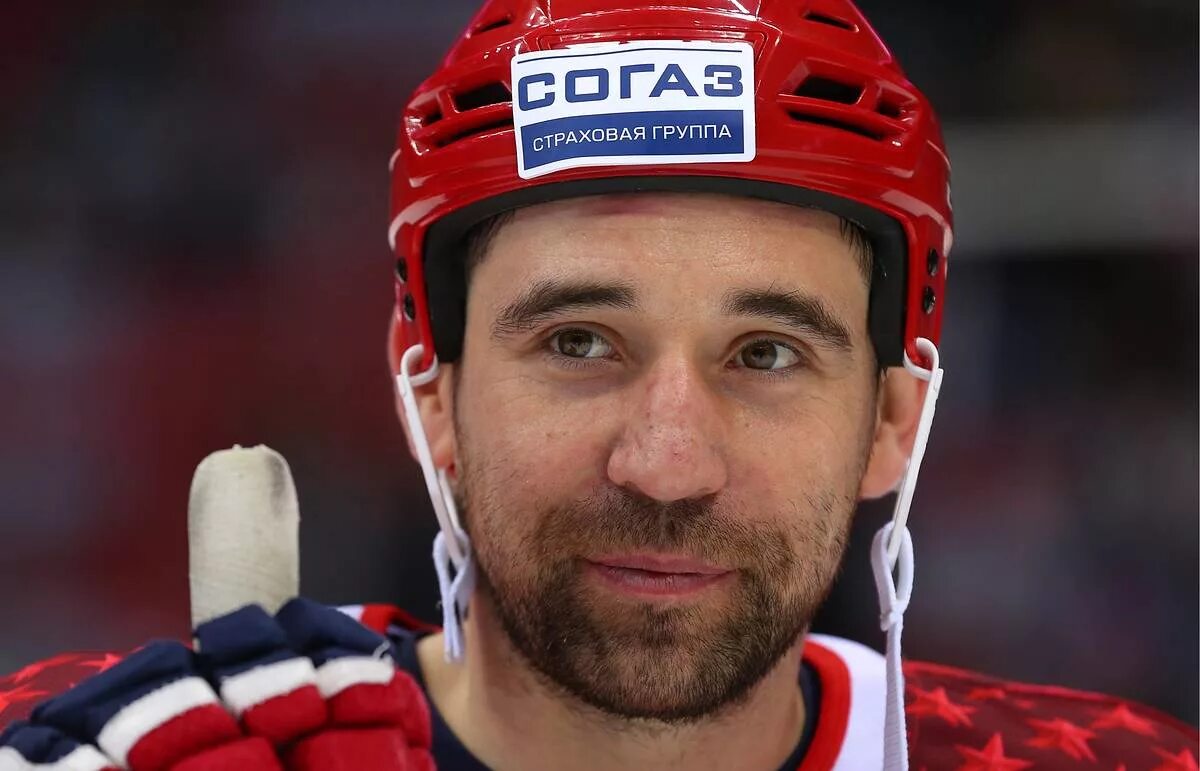 данис ак барс. данис зарипов ак барс. данис зарипов. данис зиннурович зарипов. хоккей данис зарипов.