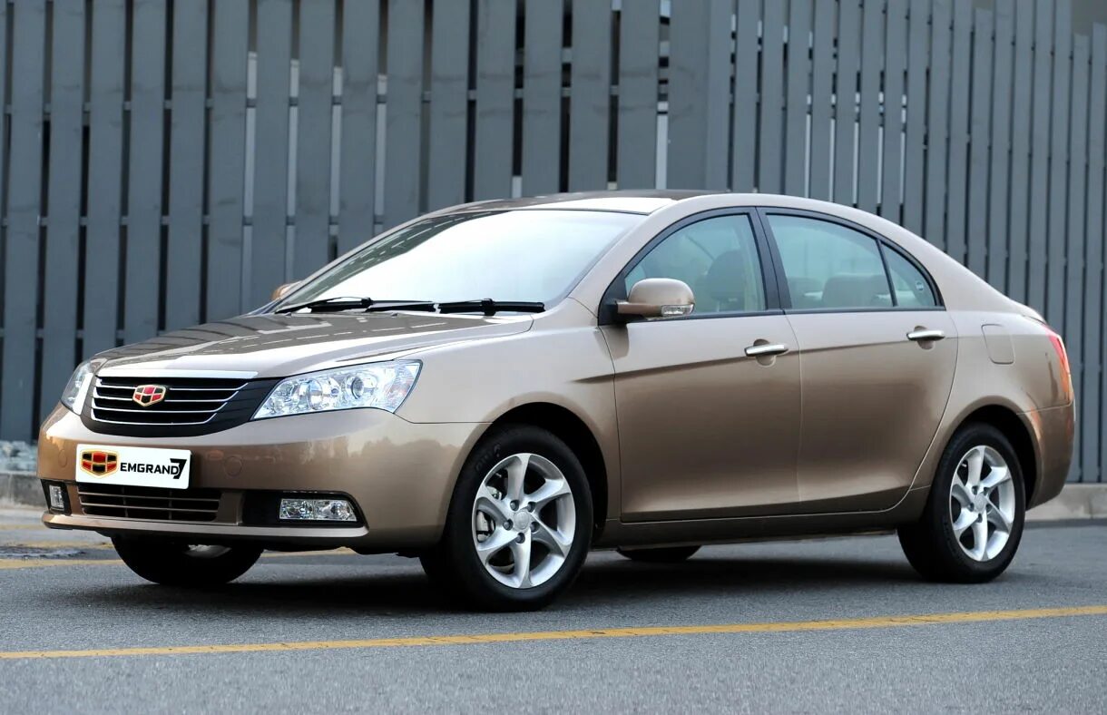 Geely emgrand luxury. Geely Emgrand ec7. Jelly Emerald ec7. Gappy Emgrand ec7. Geely Emgrand ес7.