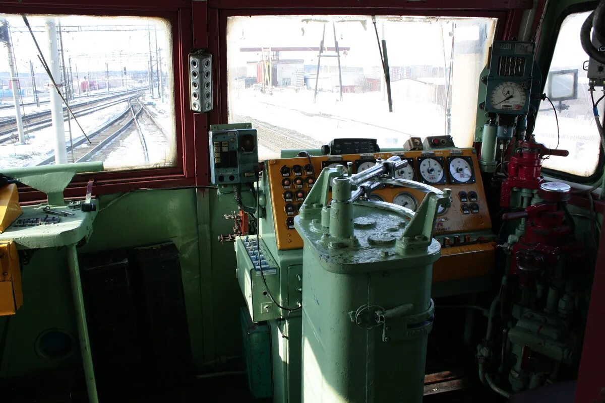 вл82м кабина. кабина вл. вл80с кабина. кабина электровоза вл80с. пульт машиниста вл80с.