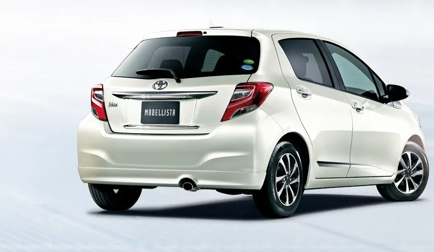 Витц 2014 года. Toyota Vitz 130. Toyota Vitz 2014. Тойота Витц 2022. Vitz Toyota 2017 TRD.