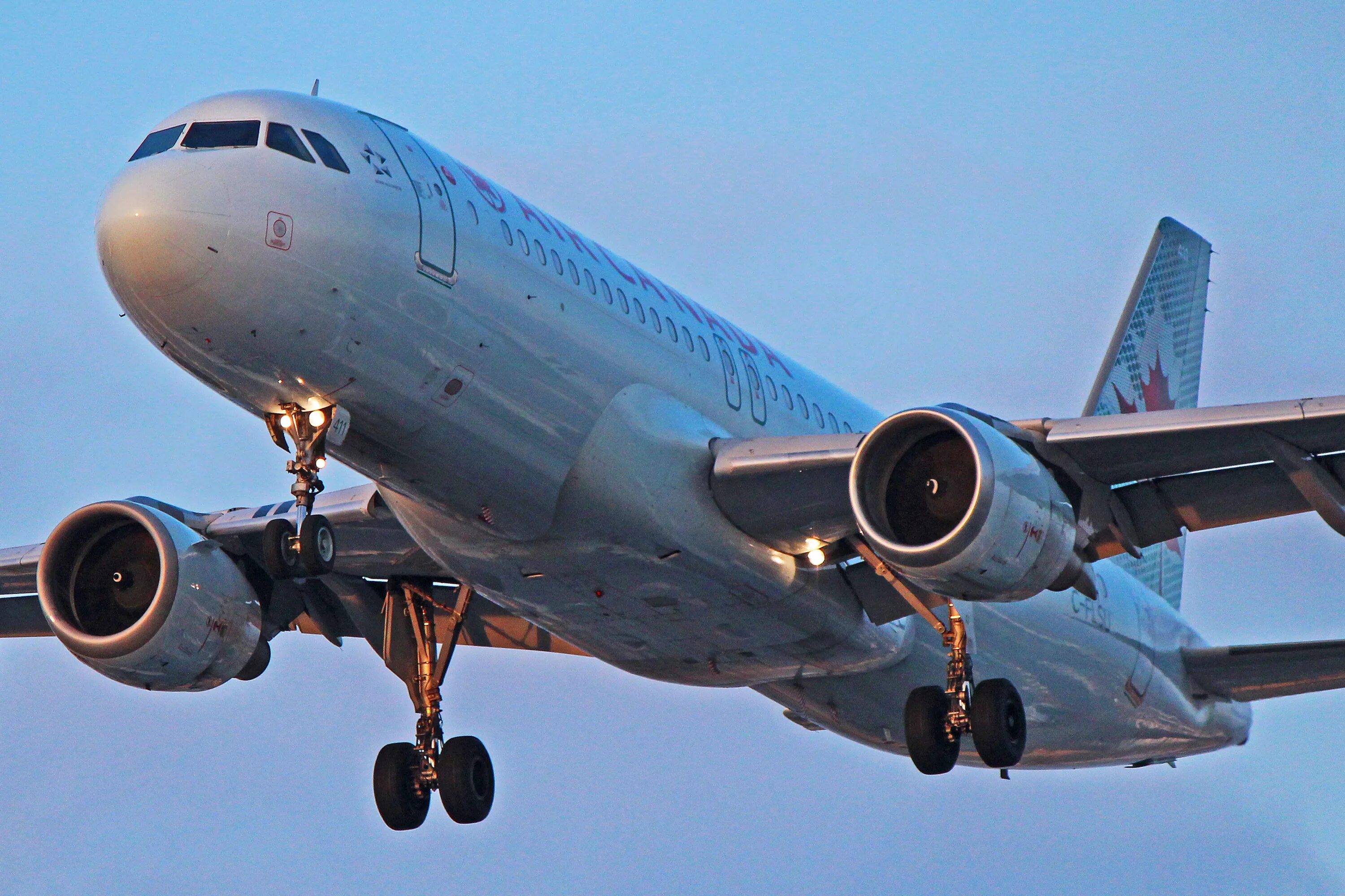 Airbus a320. Эйрбас 320 211. Airbus a320 АФЛ. Airbus 320 200 самолет. A320-200.