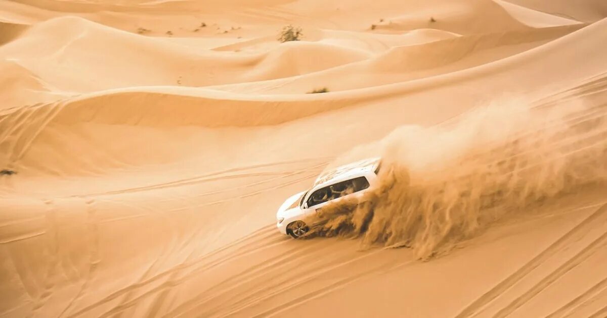 Пустыня ездить. Доха, Desert Safari & Beach. Путешествие по пустыне. Дубай пустыня. Дюны в Катаре.