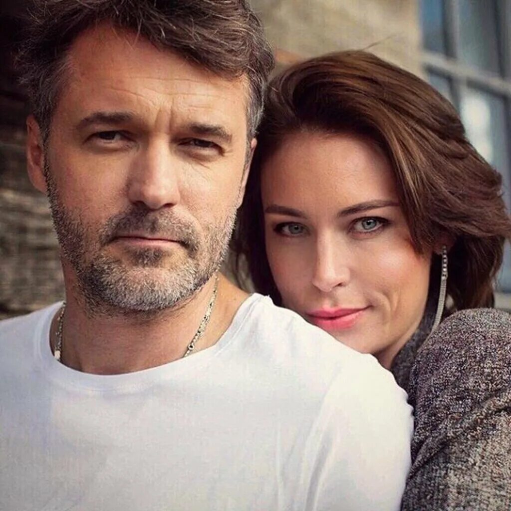 Павел трубинер с женой. Юлия мельникова и павел т. Павел трубинер дочь. Трубинер павел актер с женой. Артист павел трубинер.