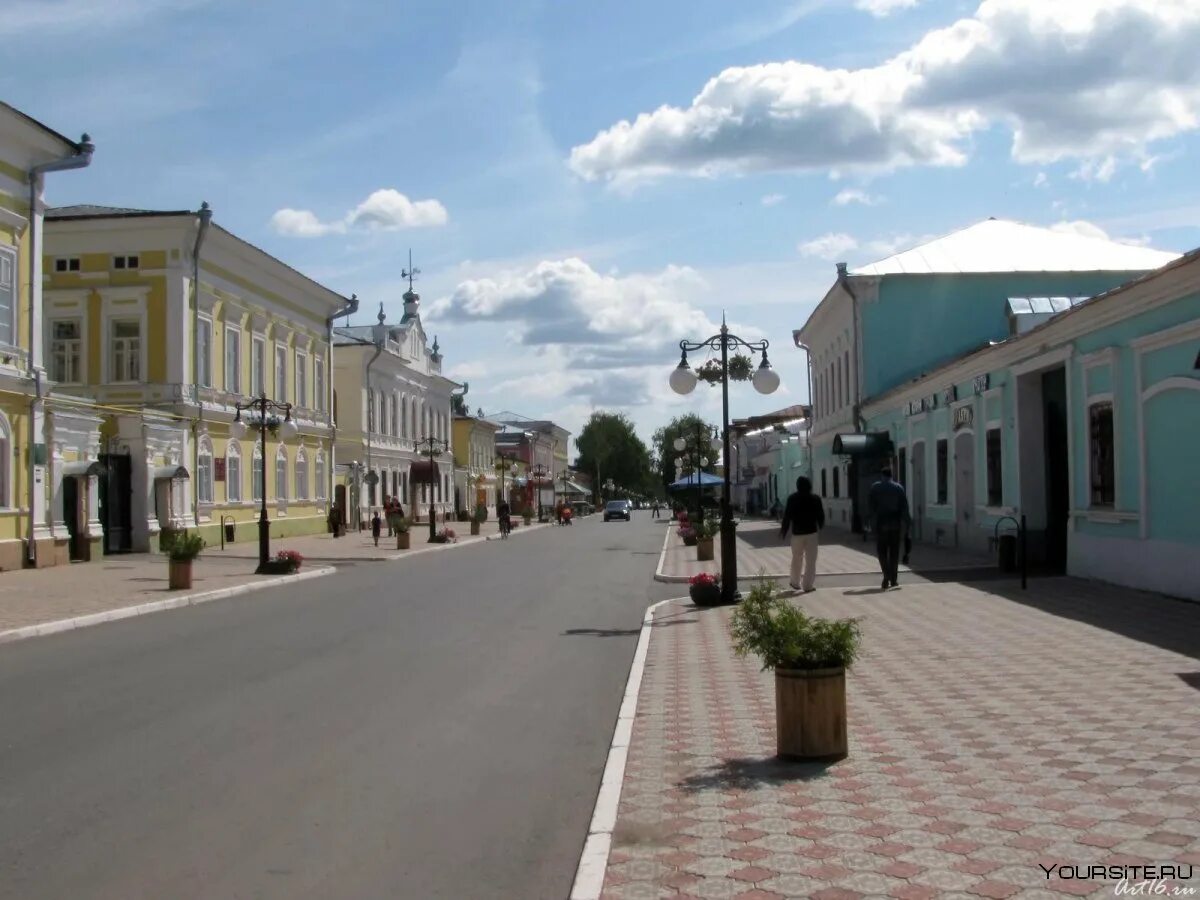 Улица городе елабуга. Казанская улица елабуга. елабуга центр города. елабуга пешеходная улица казанская. казанская улица елабуга достопримечательности.