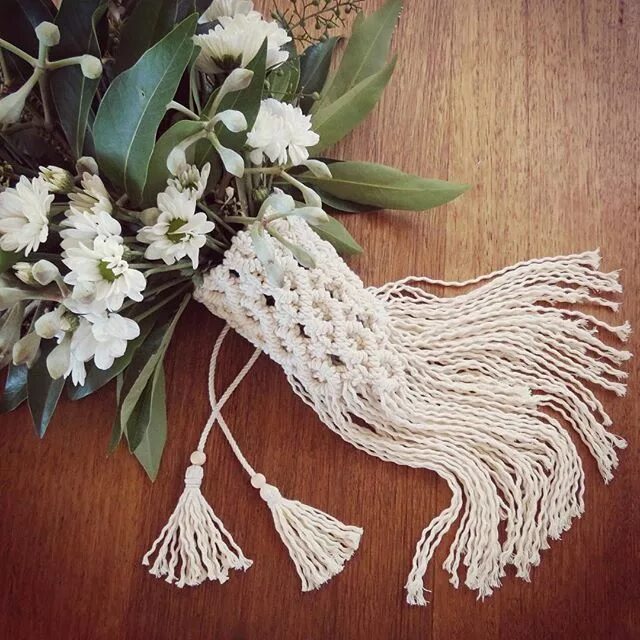 Цветы в технике макраме. Макраме для букета. Букет макраме свадьба. Свадебное макраме.