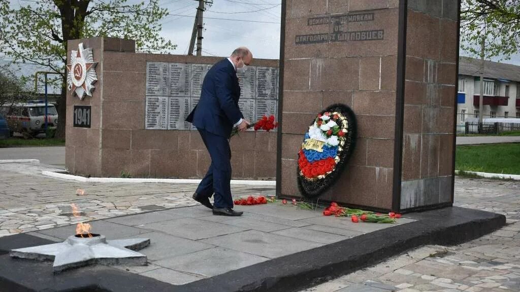 Парад поселок бурный. Победа шилово. Торговый центр в шилово воронеж. Артме шиловец. Ульяновск продсклад победа.