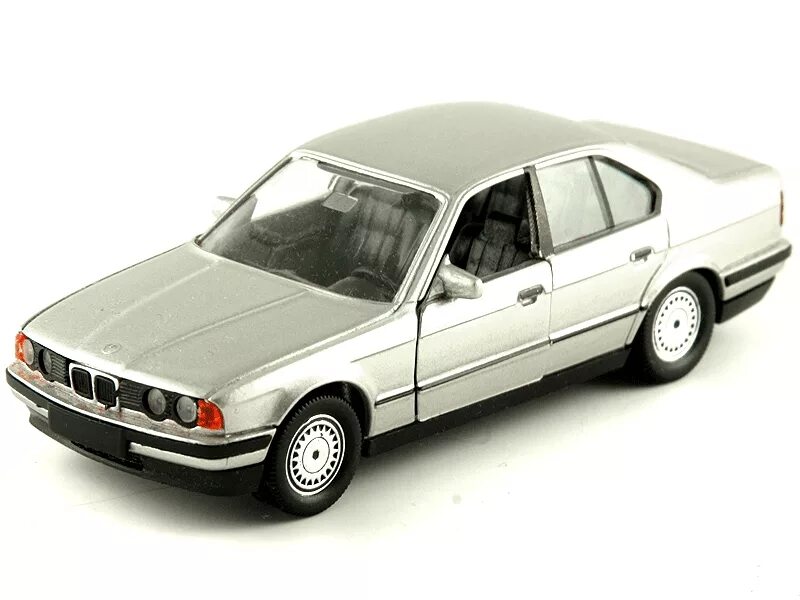 1 43 34. BMW e34 1/43. Масштабная модель БМВ е34. Модель BMW e34 Schabak. Модель BMW e34 535i 1:43.