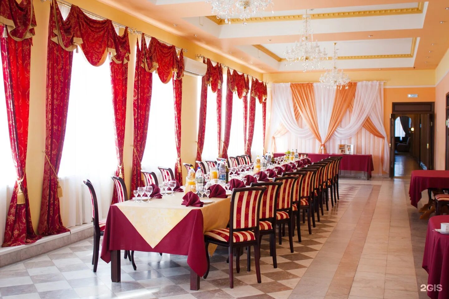 Где отметить день рождения в тольятти ребенку. Кафе flame тольятти. Парк отель тольятти свадьба. День рождение в тольятти недорого. Шабран кафе тольятти.