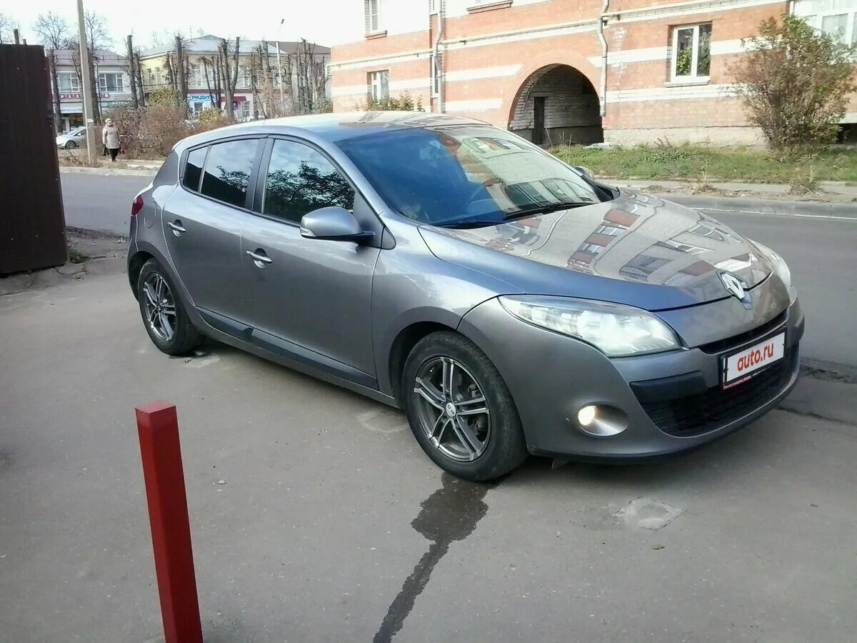 Рено Меган хэтчбек 2008. Механика Рено Меган 3. Renault Megane 2008 хэтчбек 3 поколение. Меган 3 серо голубой.