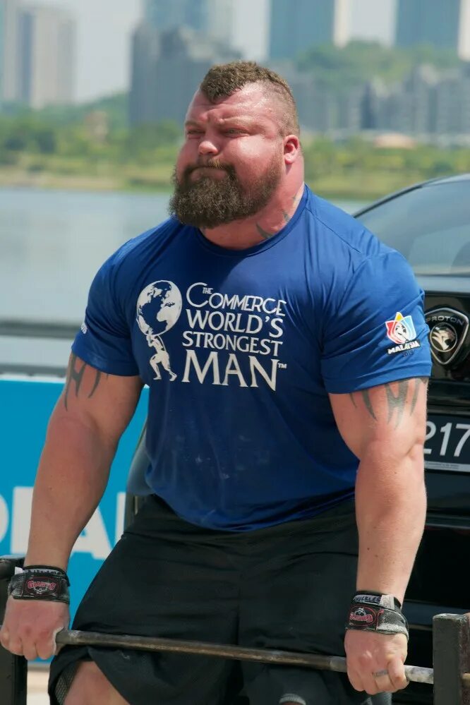 World strongest man. Эдди Холл. World's strongest man. World's strongest man 2020. Эдди Холл фото.