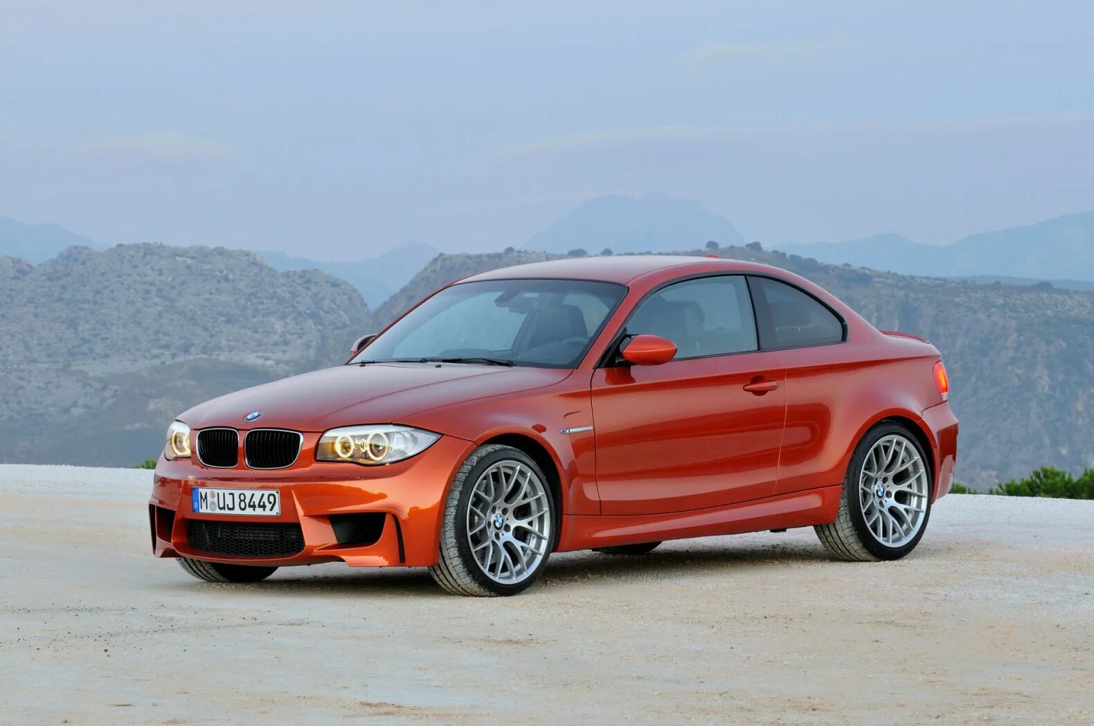 Bmw m coupe. BMW 1m Coupe. BMW m1 e82. BMW m1 Coupe 2011. BMW 1m Coupe e82.