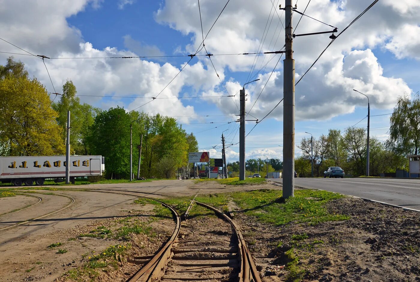 Линия ост. Тула Трамвайная линия на косую гору. Закрытая Трамвайная линия в Туле на косую гору. Трамвайная линия от Новосаратовки. Трамвай на косой горе до Горняка.