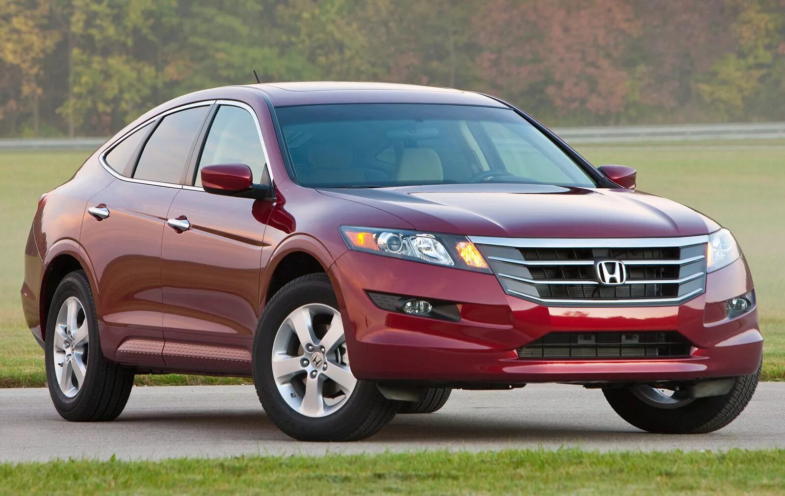 Хонда легковые автомобили. Honda Accord Crosstour 2011. Хонда Кросстур 2010. Honda Crosstour 2.4. Honda Crosstour 2012.