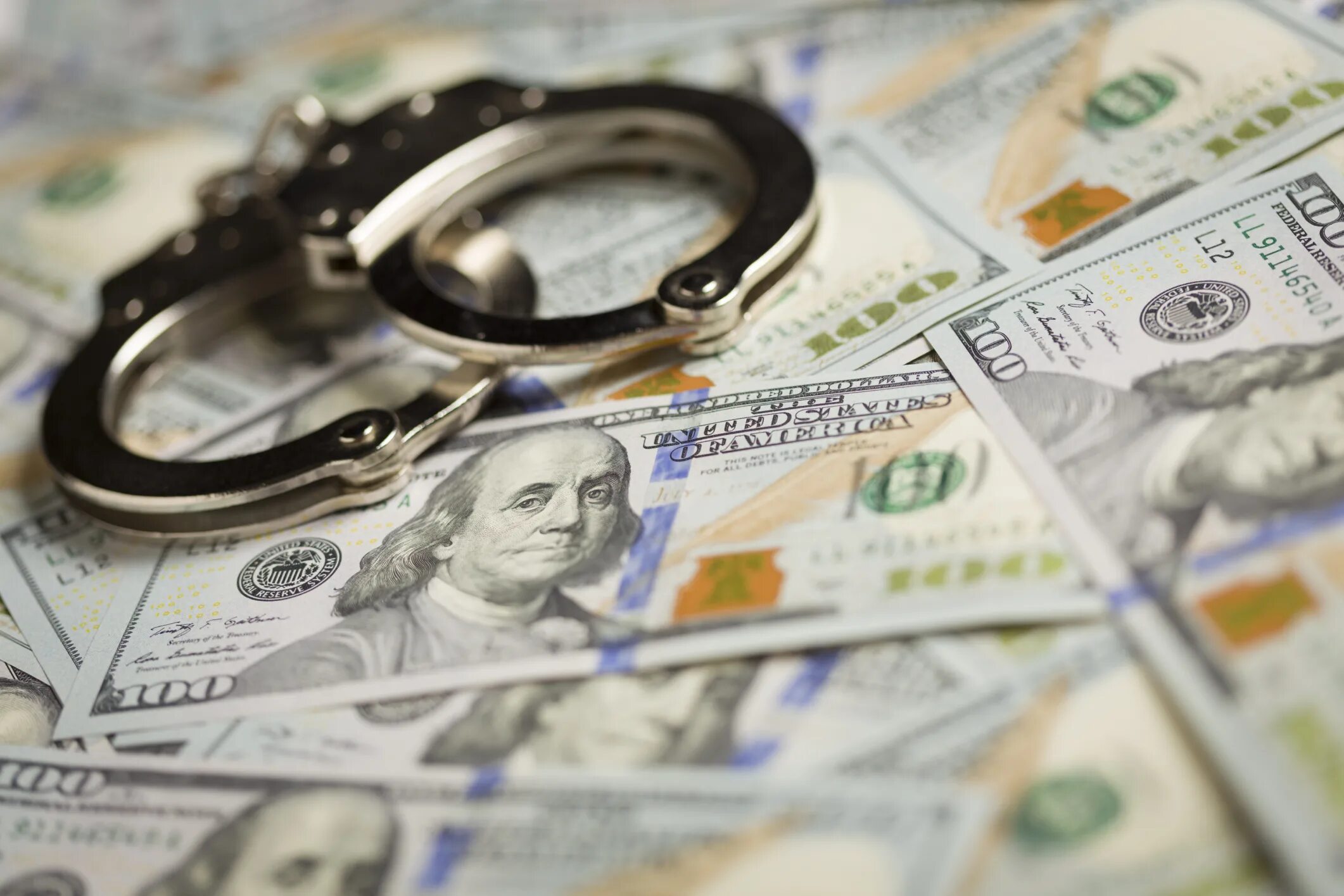 Деньги преступление. Экономическая преступность. Мошенничество отмывание денег