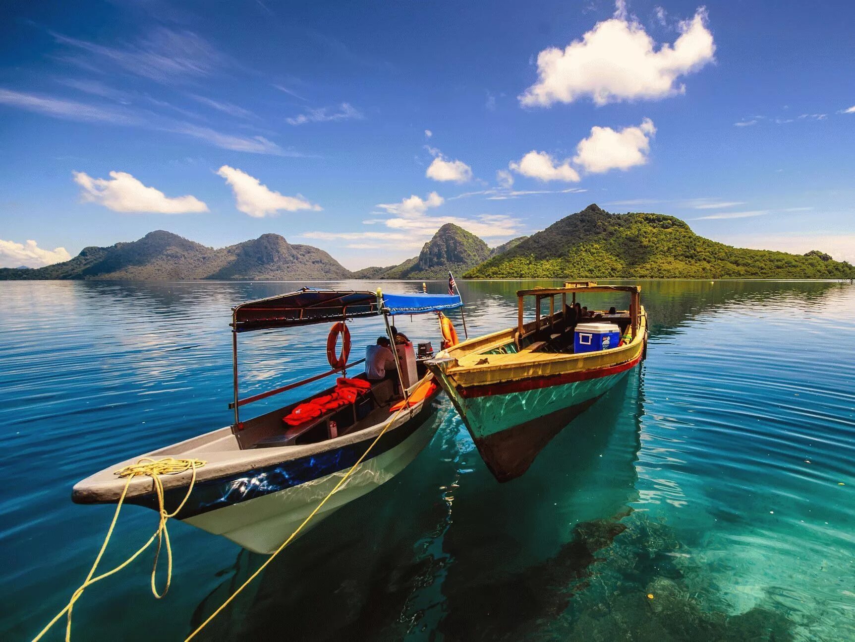 Кота-кинабалу малайзия. Город сабах. Kota kinabalu port, малайзия, кота кинабалу. Кота-кинабалу малайзия. Плавающая мечеть в малайзии.