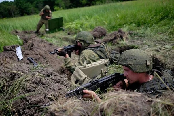 Отражение атаки противника. Атака войск РФ. Полигон Молькино. Боевой настрой. Взвод войти