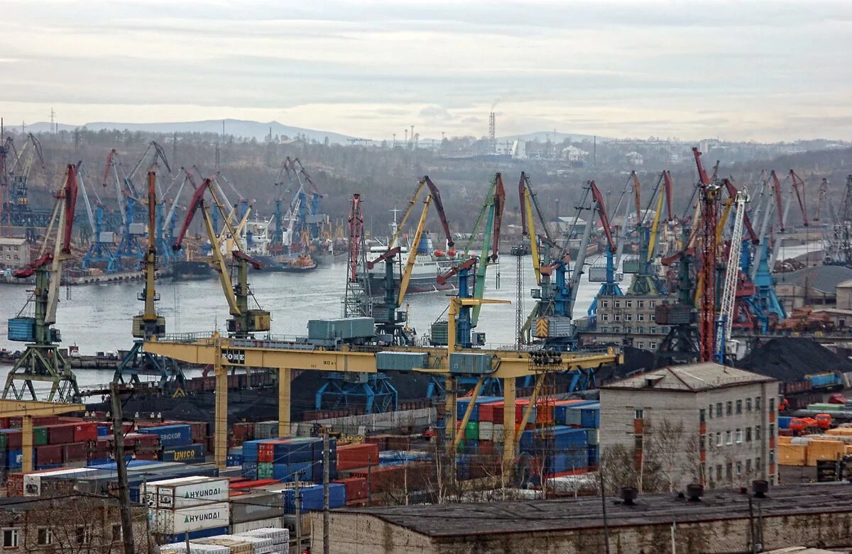 Поселок ванино хабаровский. Порт ванино хабаровский край. Хабаровский край порт. Ванинский морской торговый порт советская гавань. Дальний восток порт ванино.